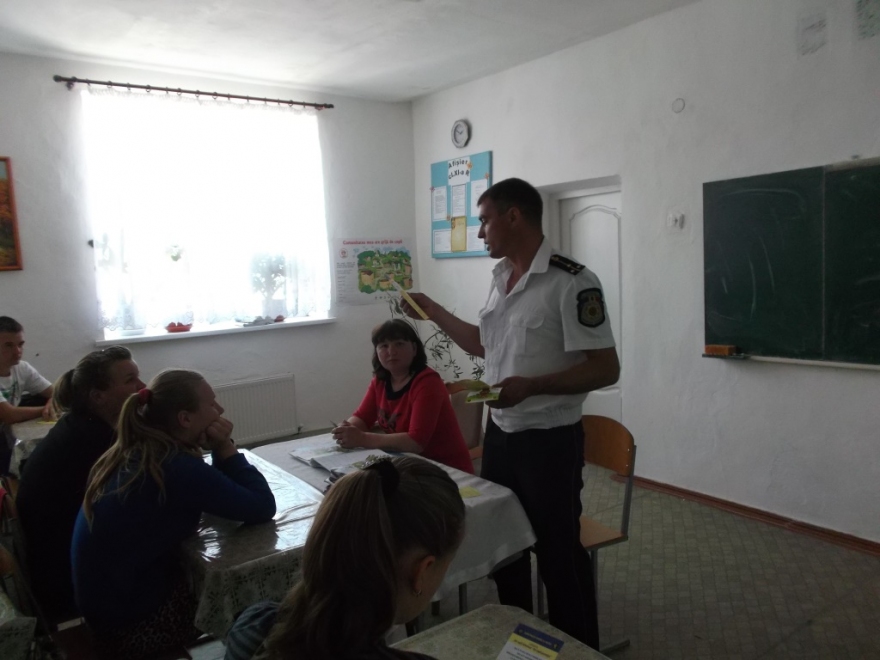 ActivitÄƒÈ›i informative desfÄƒÅŸurate de cÄƒtre consilierii Biroului de probaÅ£iune Basarabeasca pentru combaterea violenÅ£ei Ã®n ÅŸcoli