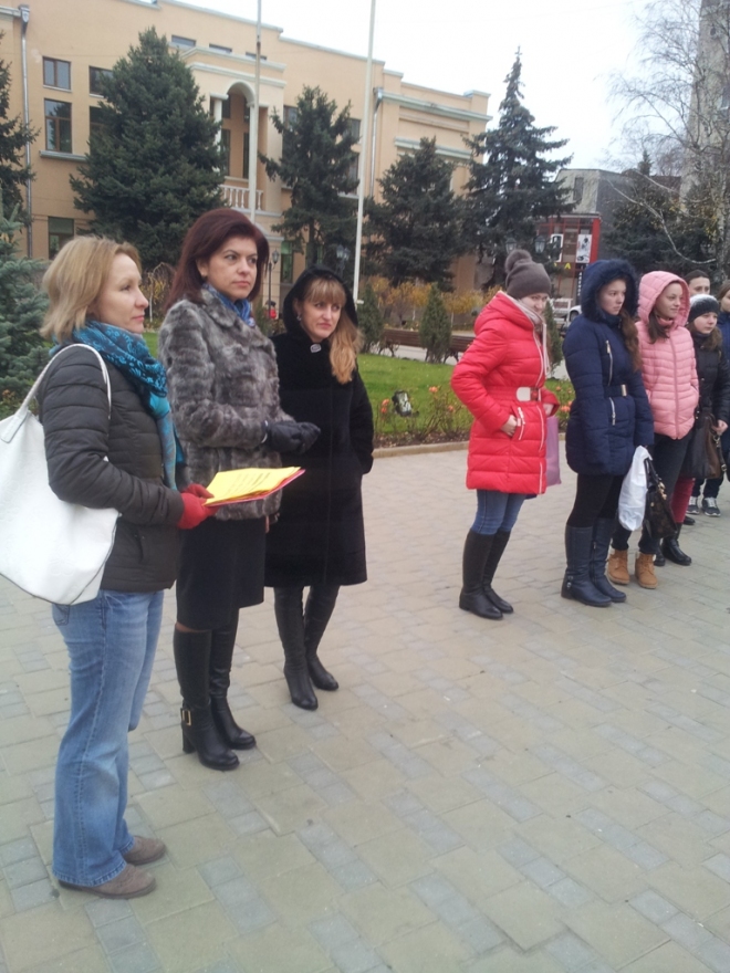 Flash mob organizat de Biroul de probaÅ£iune Orhei cu ocazia Zilei Mondiale de comemorare a victimelor accidentelor de circulaÅ£ie